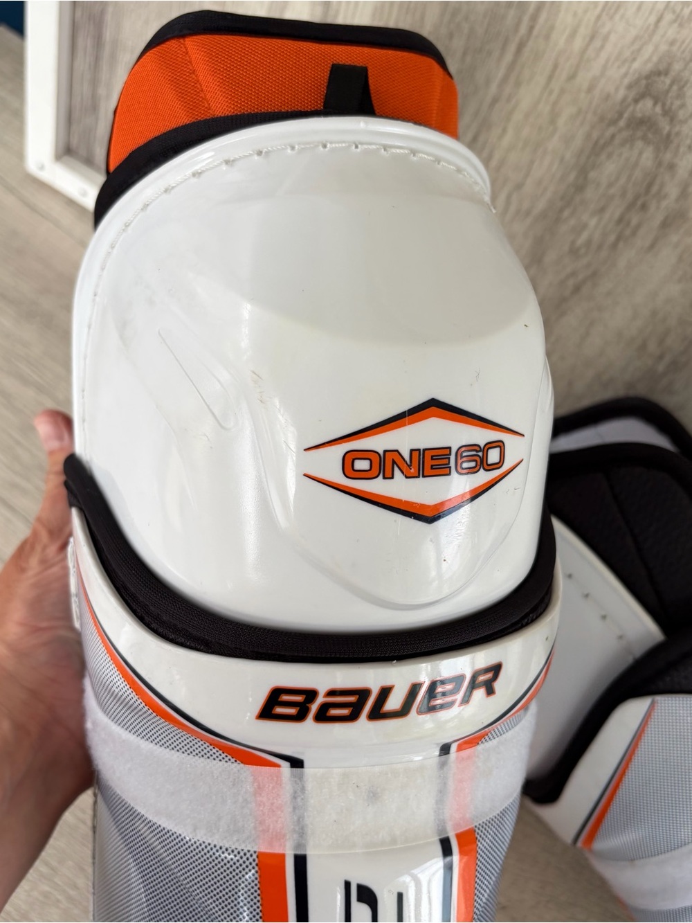 Bauer Supreme One60 Hockey Shin Guards Senior 15" protective Gear White Orange - Picture 11 of 13